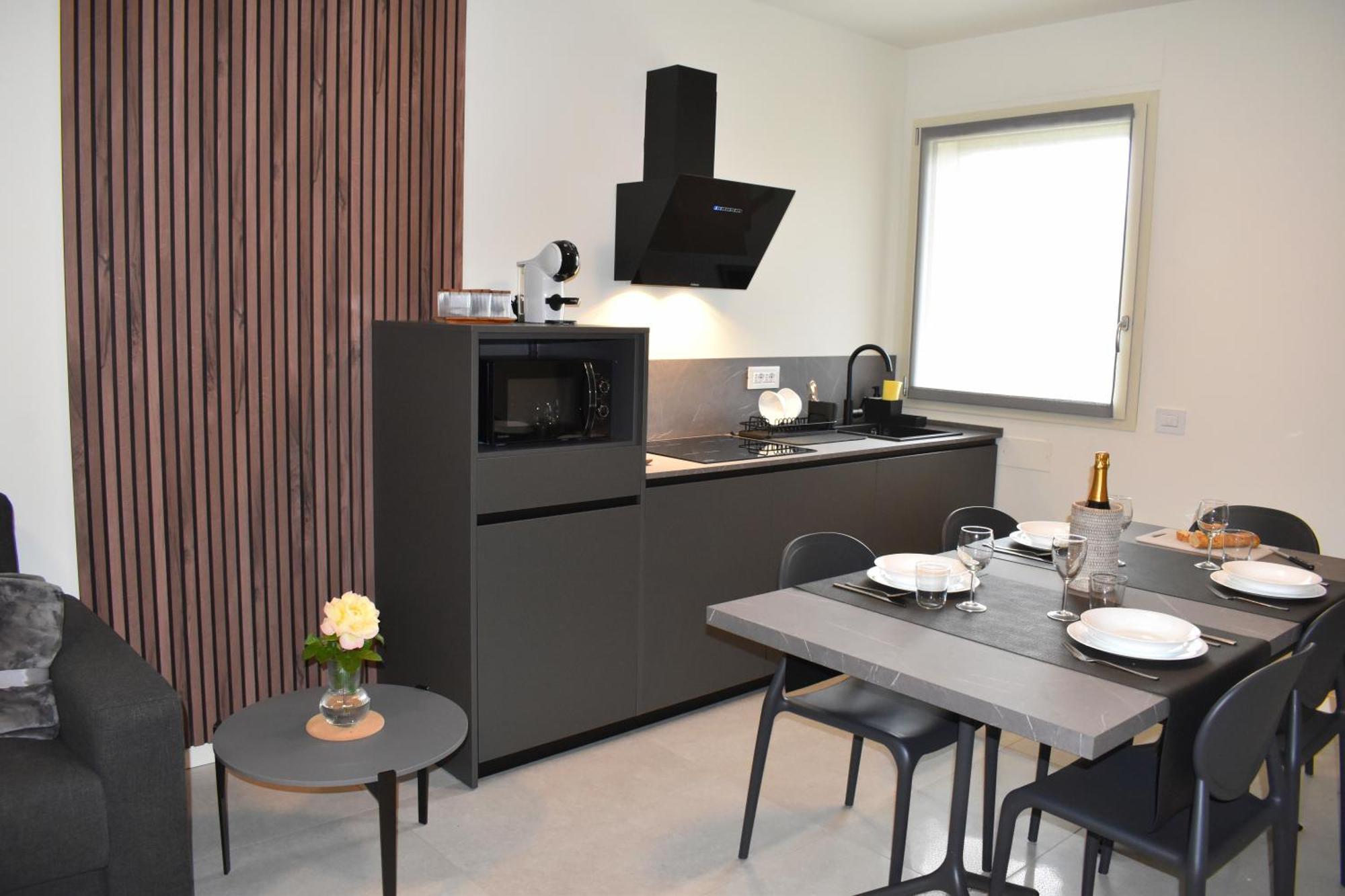 Baia Delle Rose Via Roma 111 Appartement Costa Volpino Kamer foto