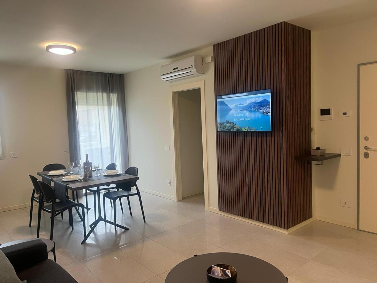 Baia Delle Rose Via Roma 111 Appartement Costa Volpino Kamer foto