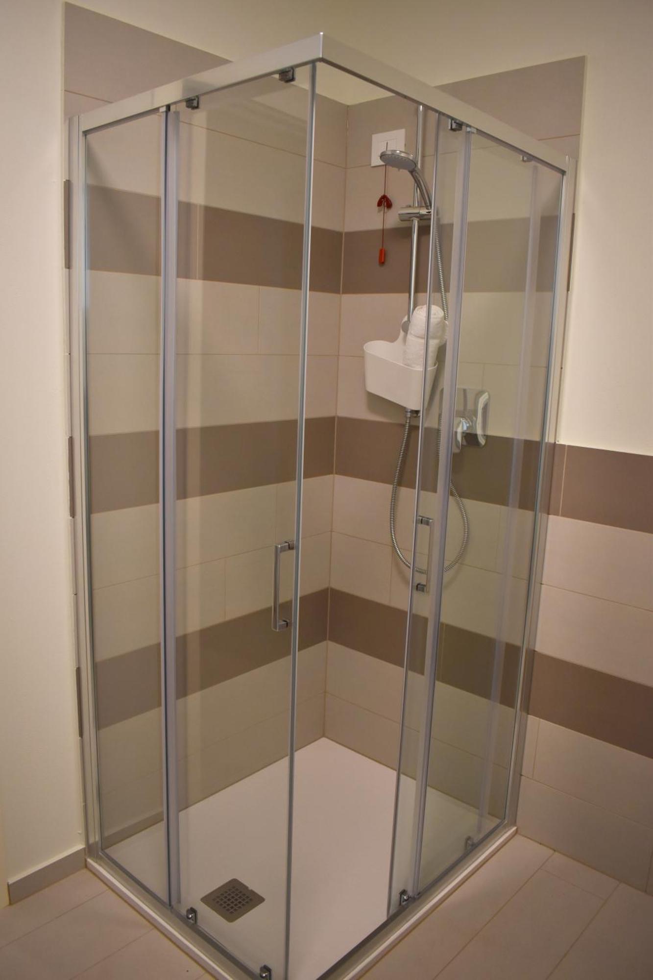 Baia Delle Rose Via Roma 111 Appartement Costa Volpino Buitenkant foto