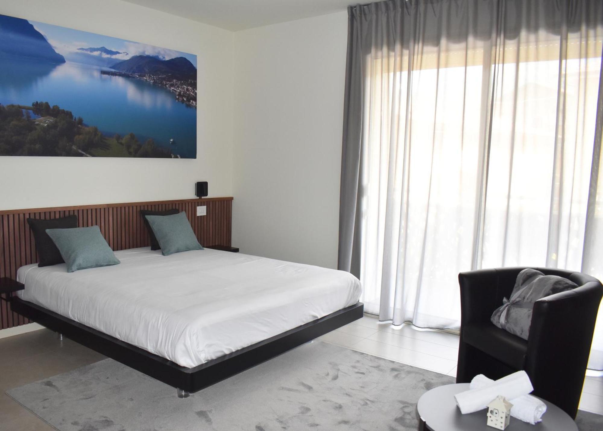 Baia Delle Rose Via Roma 111 Appartement Costa Volpino Buitenkant foto