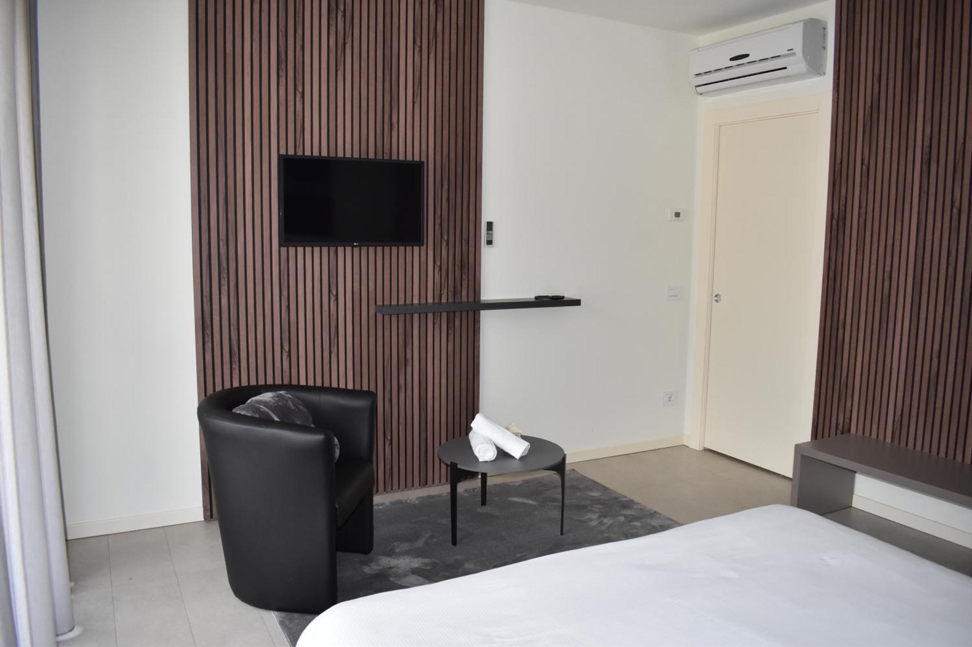 Baia Delle Rose Via Roma 111 Appartement Costa Volpino Kamer foto